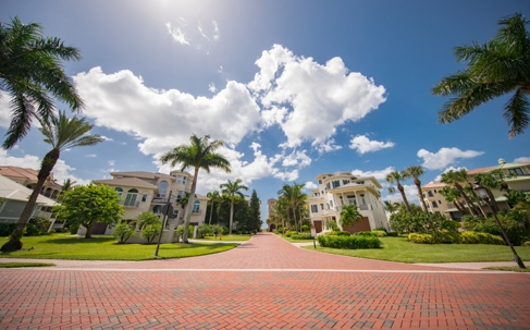 Luxury homes Barefoot Beach Naples Florida